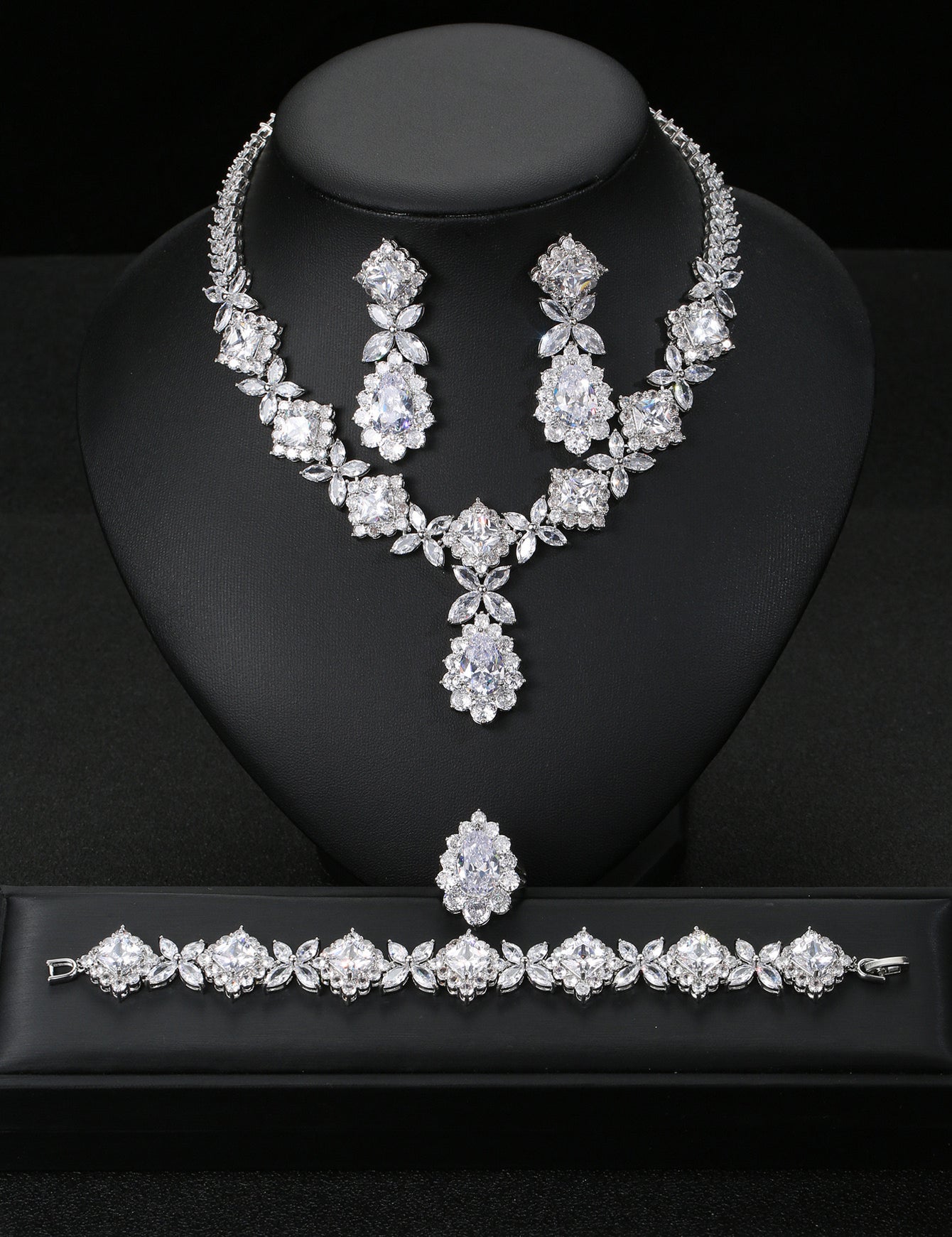 Masha 3 - Women’s Jewelry
