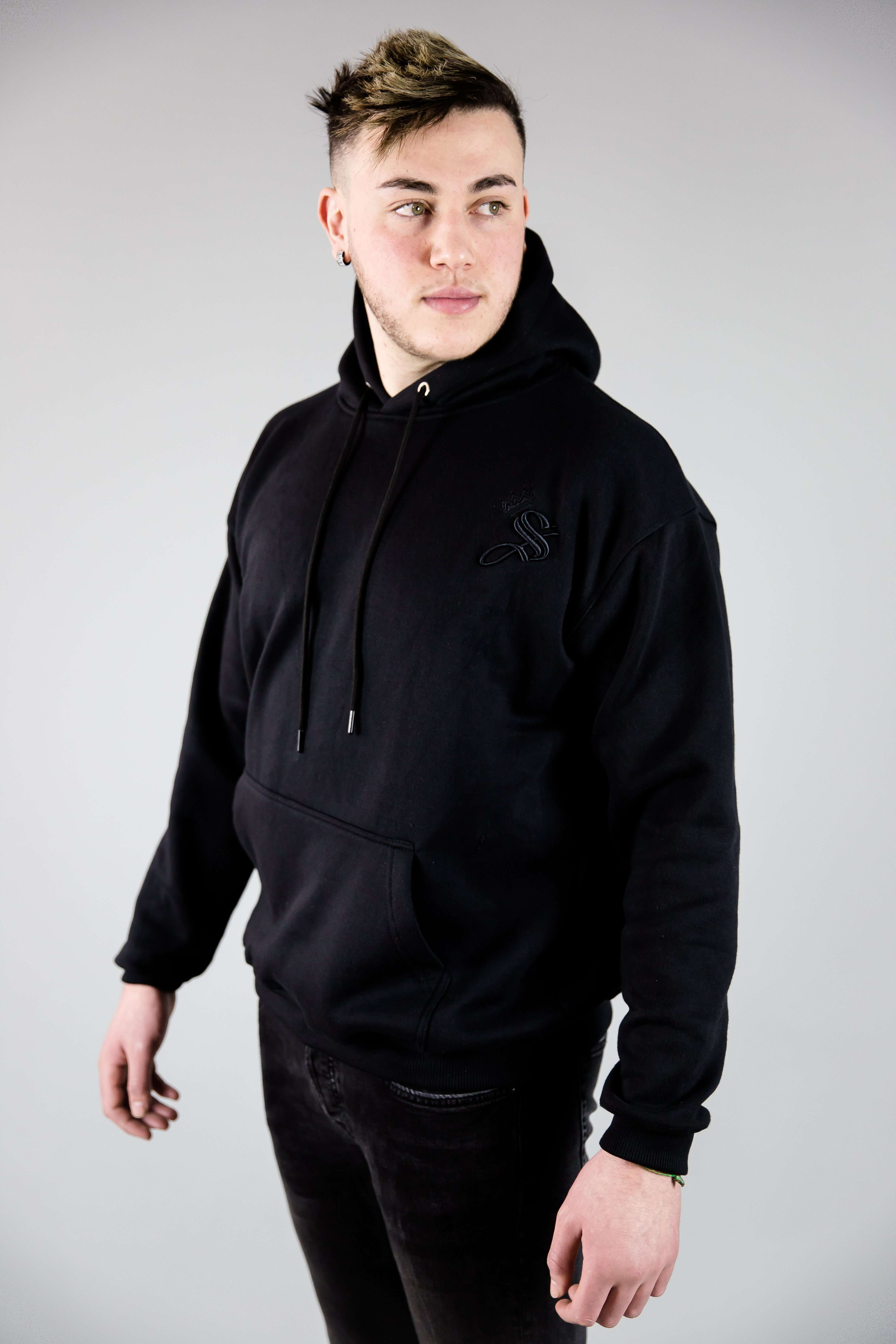 "Untouchable" - Sarman Fashion