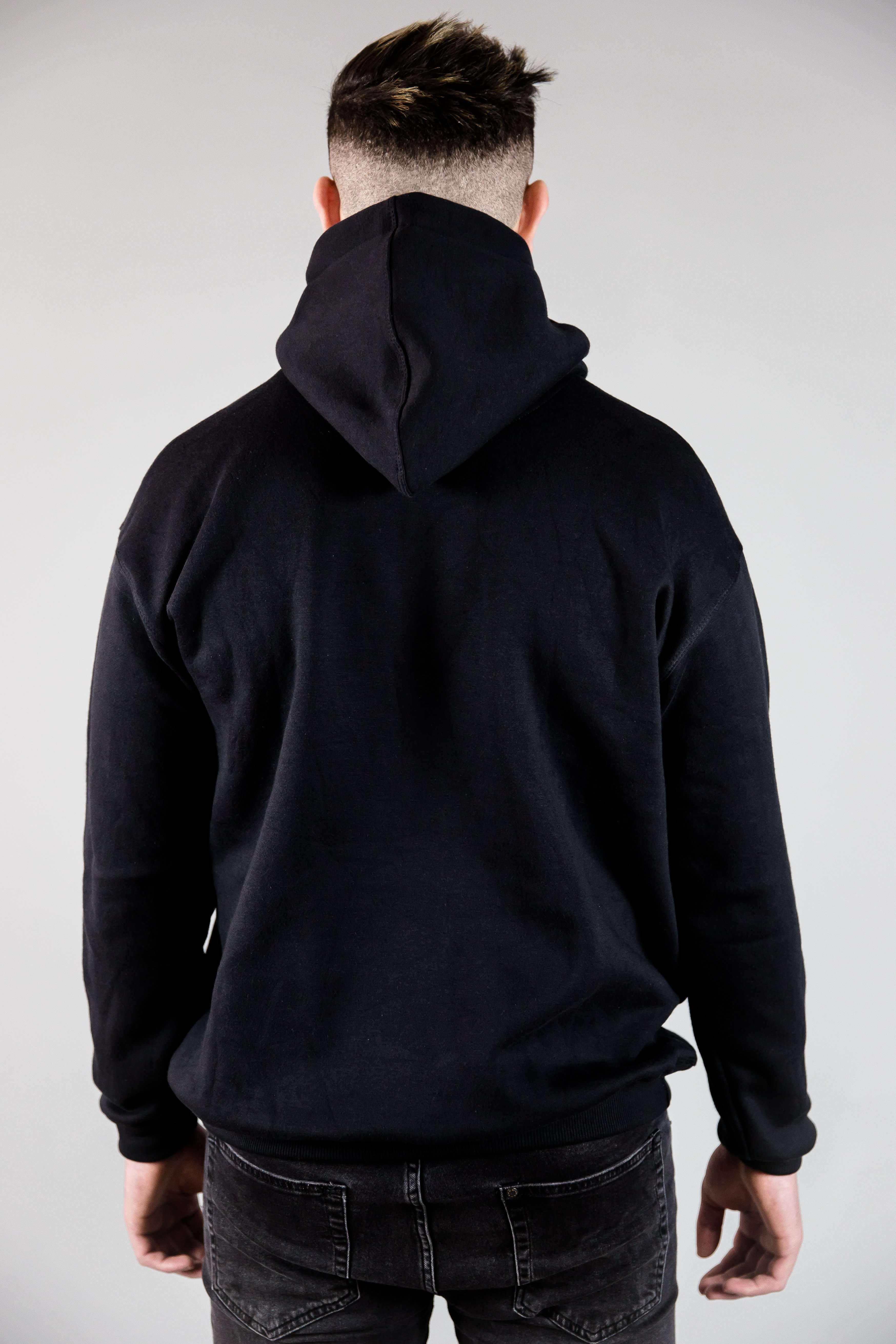 "Untouchable" - Sarman Fashion